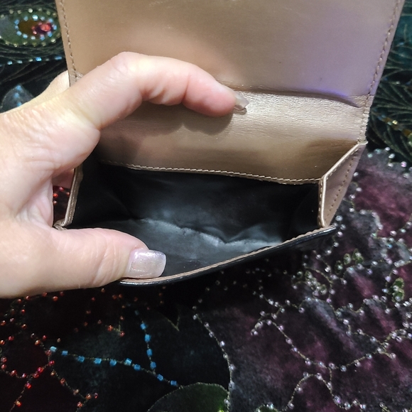 Gucci Wallet - Picture 7 of 15